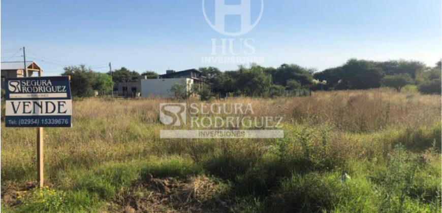LOTE en VILLA EMILIO (Golondrina esquina Cachirla)
