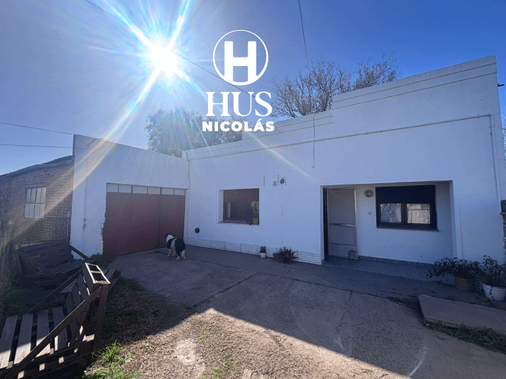 Estanislao Zeballos 650 (Jacinto Arauz)  Casa de 3 Dormitorios