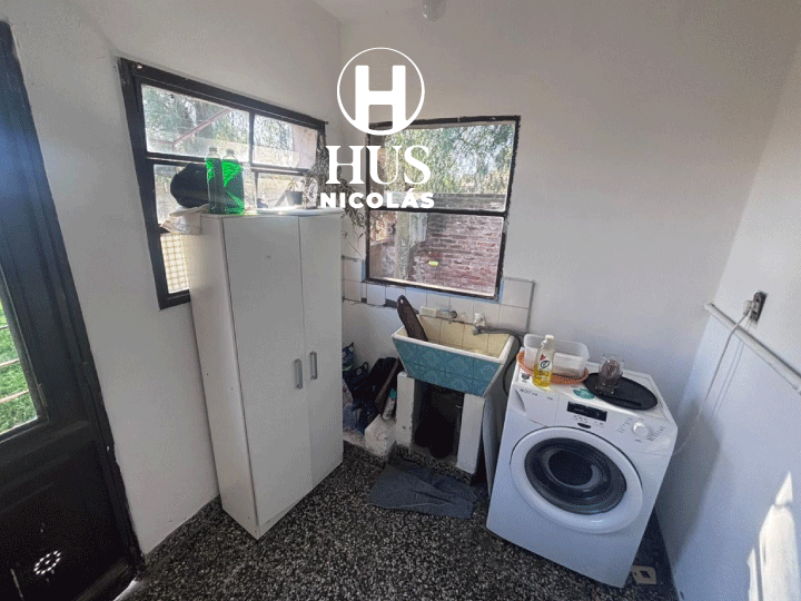 Estanislao Zeballos 650 (Jacinto Arauz)  Casa de 3 Dormitorios