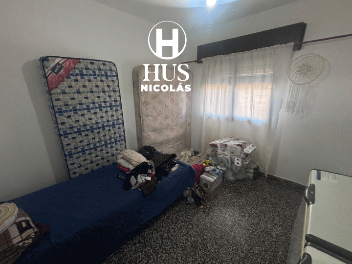 Estanislao Zeballos 650 (Jacinto Arauz)  Casa de 3 Dormitorios