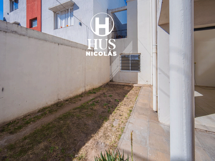 Médici esquina Constituyentes – Complejo de Departamentos