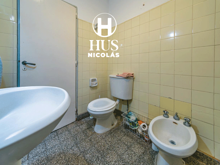 Civit 224-226. Multirenta  2 Casas+Monoambiente+Galpón